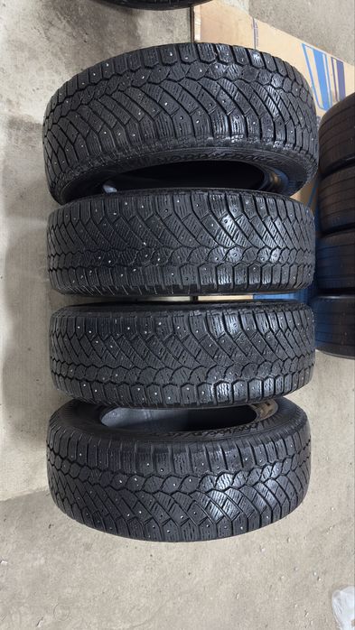 Продам комплект зимней резины