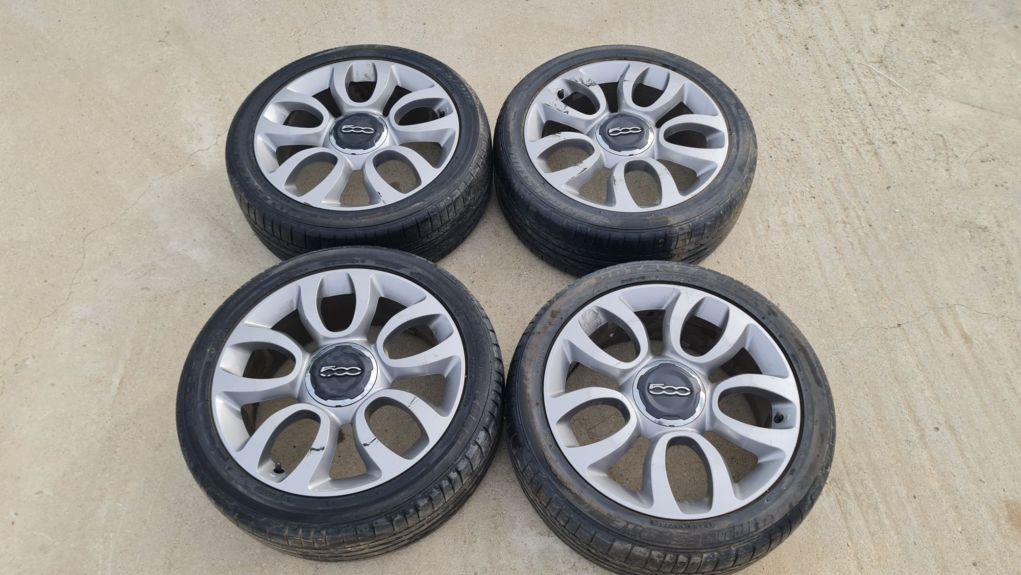 Set jante roti 17 inch Fiat 500 500L capac anvelope