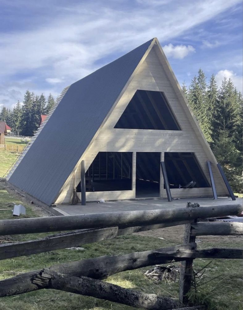 Cabane Aframe pe structura de lemn la gata sau la rosu