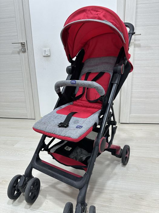 Коляска Chicco.