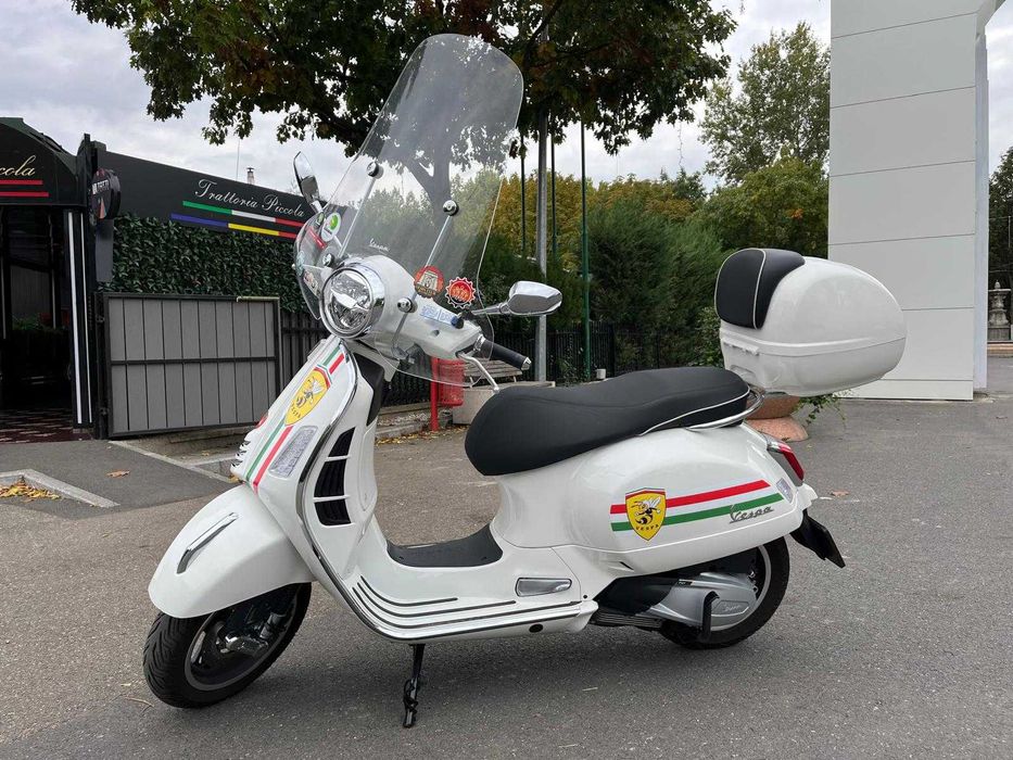 Vespa 300 gts super 2024
