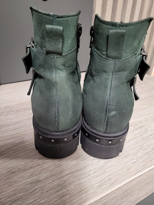 Ghete damă Benvenuti, mărime 38/39 , ca noi