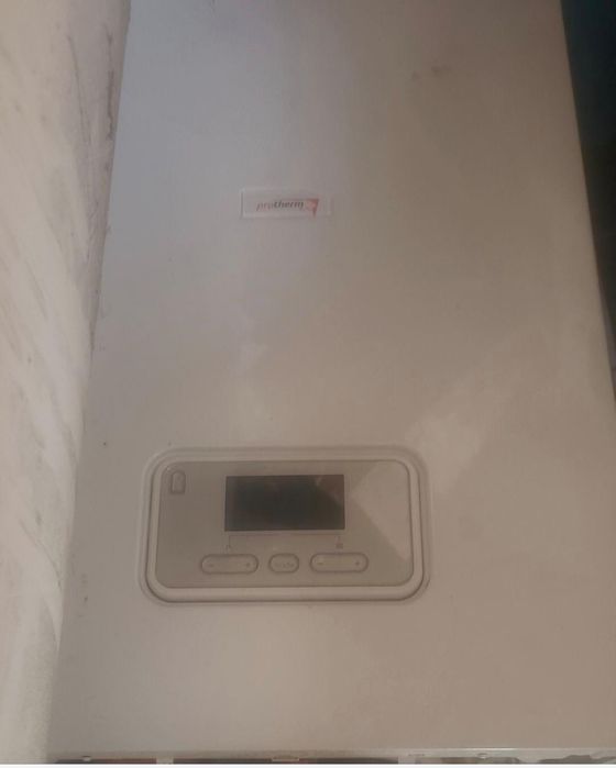 Centrala electrica PROTHERM și boiler ROMSTAL
