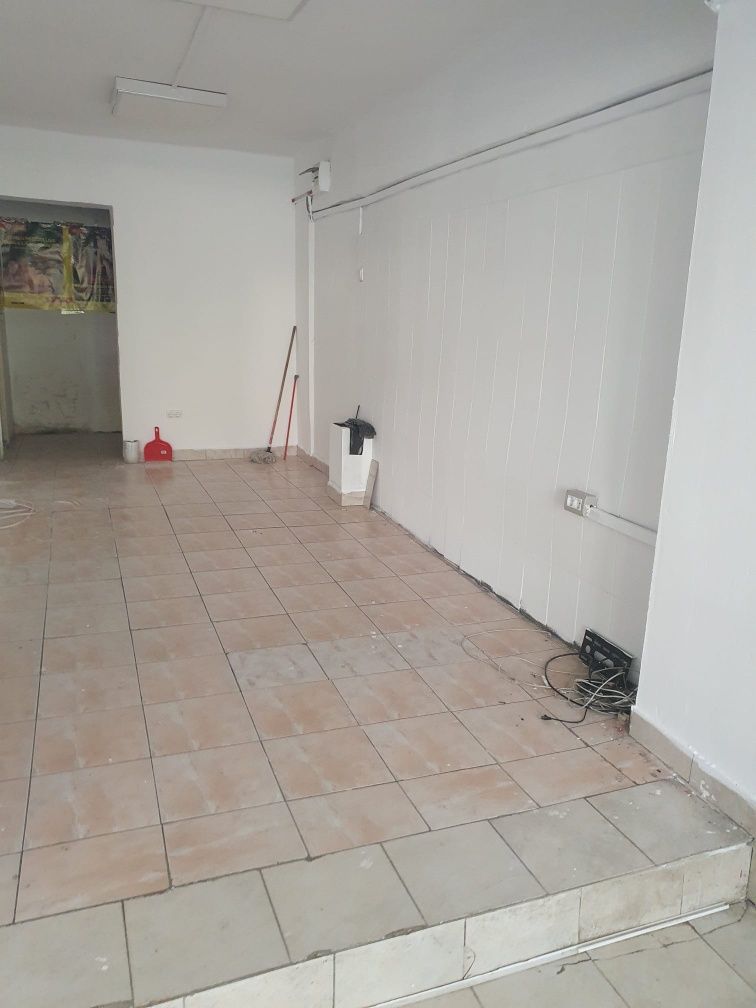 Spațiu comercial -Oras Mărășești ,zona gara