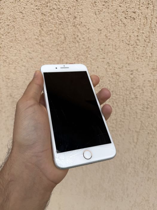 Vand iPhone 8 Plus 64 Gb