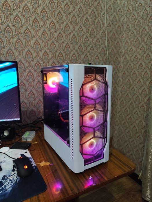 Мощный игровой системный блок I7 7700