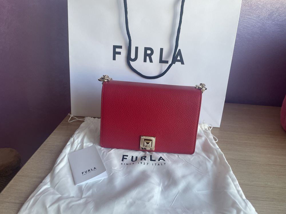 Furla Paloma-отигинална, естествена кожа