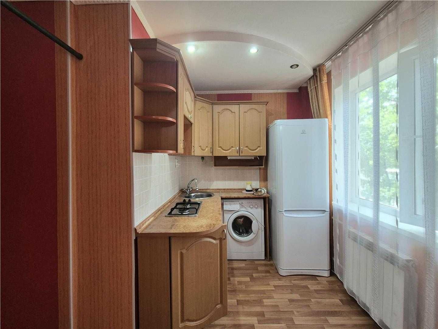Продам 1 комн квартиру студию на 3 мкр, возле гимназии Элита
на 2/5 эт