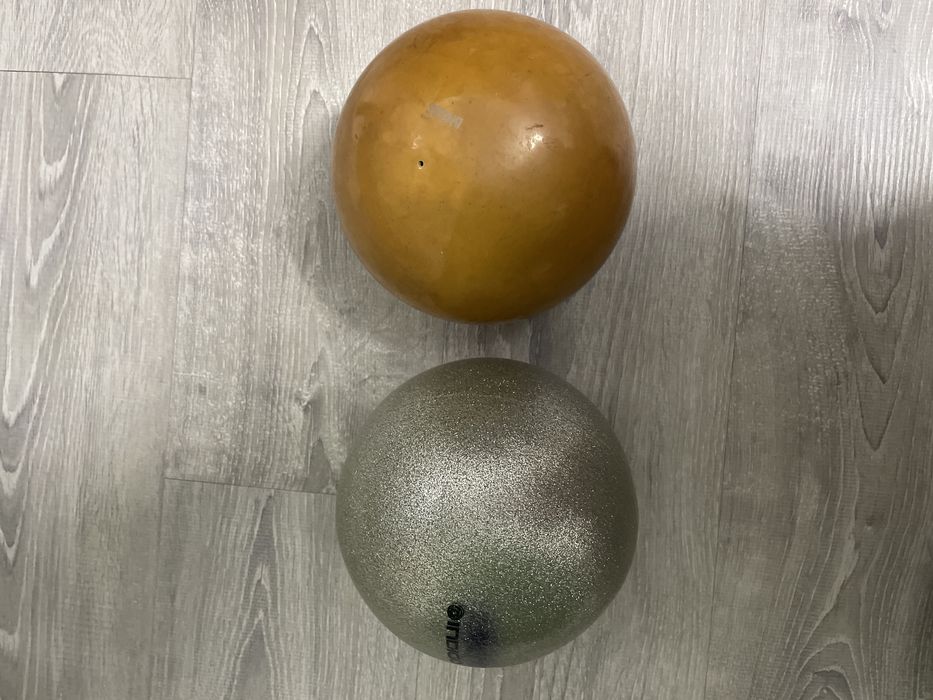 Мячик для профессиональной  гимнастики