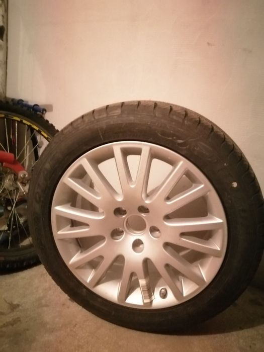 Roată Audi 225/50 17