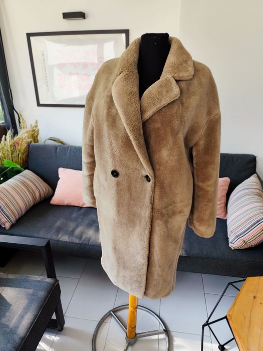 Страхотно Teddy Bear дамско палто ZARA