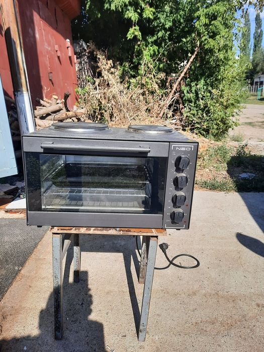 Продам новую духовку