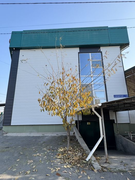 Сдается двухэтажное здание под офис с подвальным складом