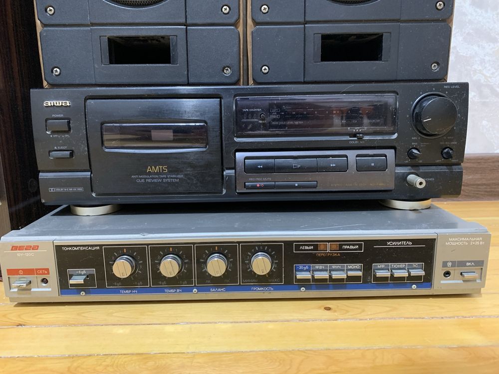 Музыкальный центр Radiotehnika + Aiwa + Усилитель Вега, идеал