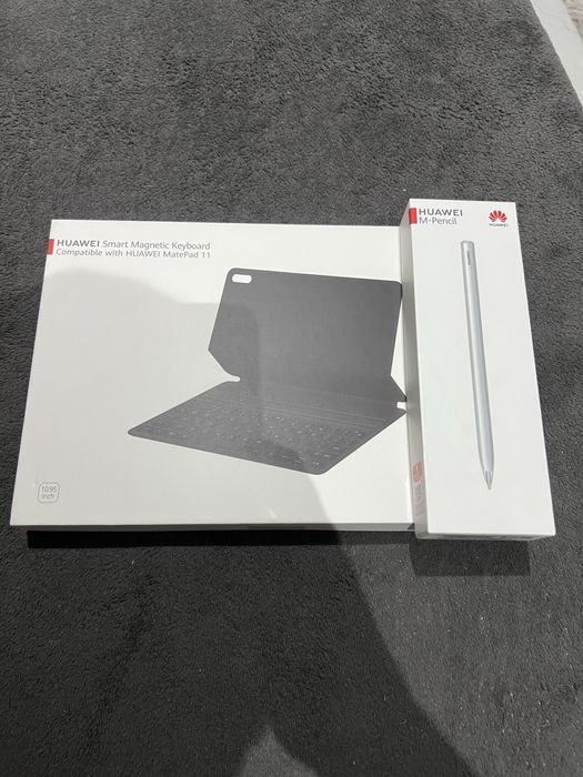 Tastatura Huawei+M-Pencil.