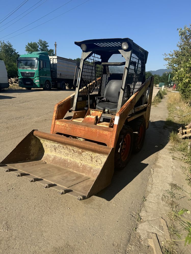 Bobcat 543 Mini Incarcator frontal