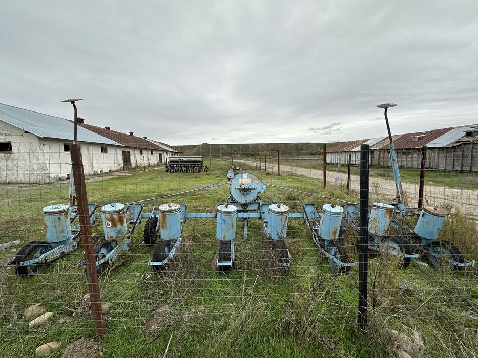 Semănătoare agricolă – completă, ideală pentru piese sau recondițio