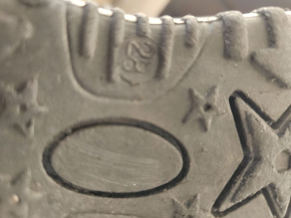 Ghetuțe Fetițe/Băieți mărimea 28.