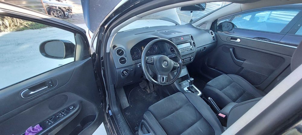 VW Golf Plus 2.0 TDI, Фолксваген Голф Плюс на части!
Април 2010