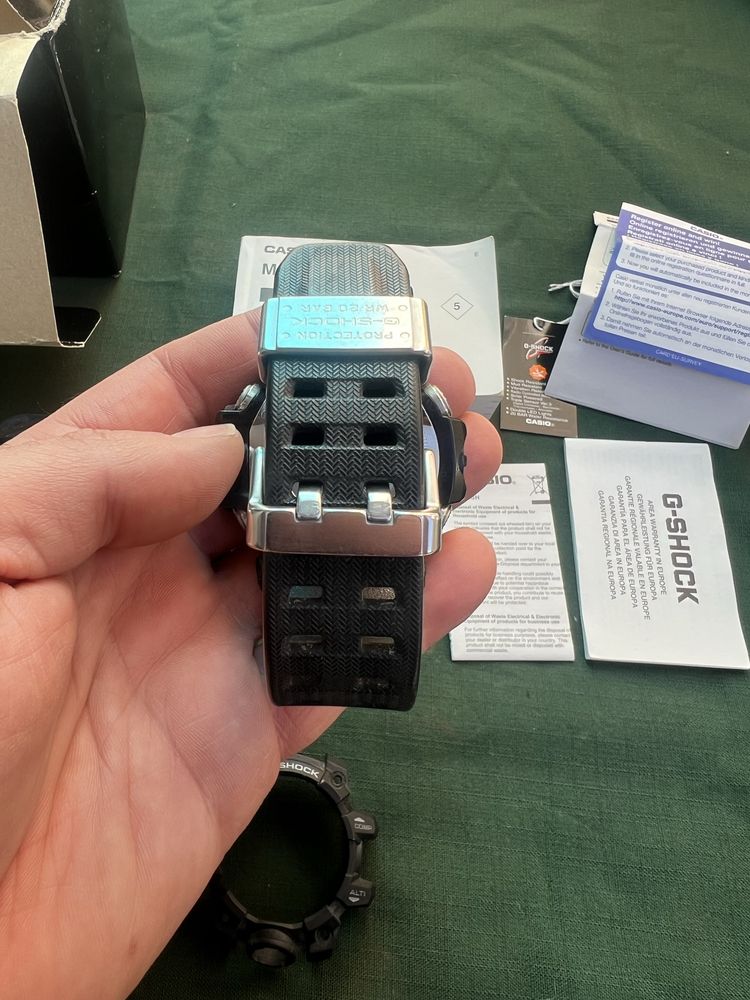 Продавам Casio MUDMASTER