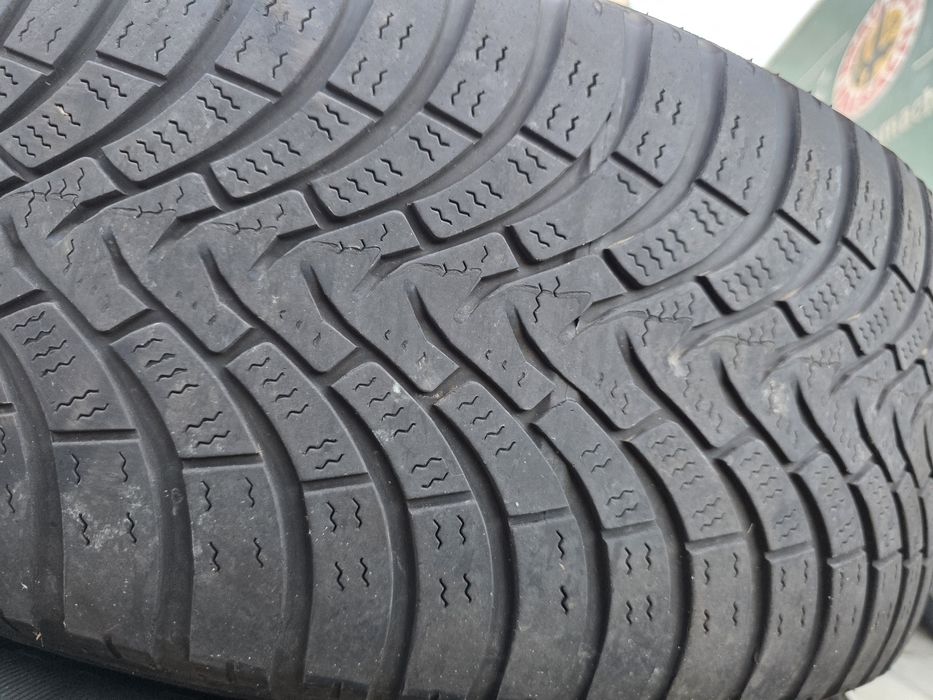 2бр Зимни гуми 235 60 17 - Falken