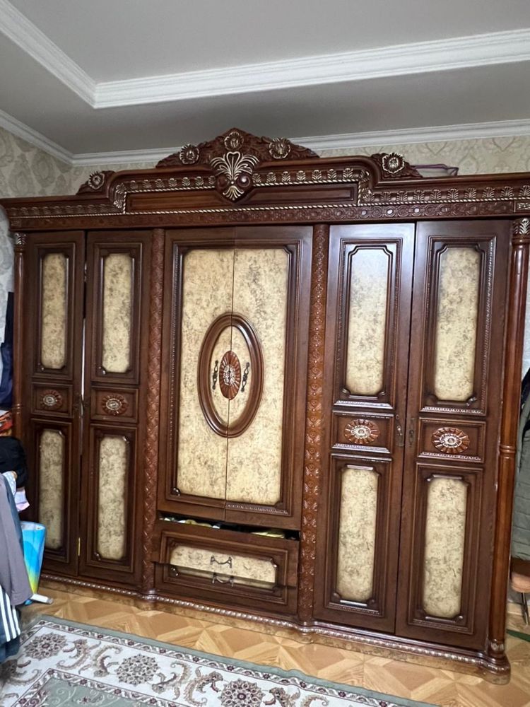 Дрова, мебель и т.д.