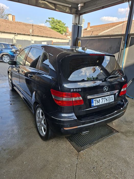 Mercedes Benz B200