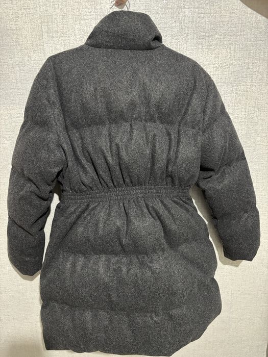 Продам куртку зимнюю,одевалась всего раз,не подошла по размеру