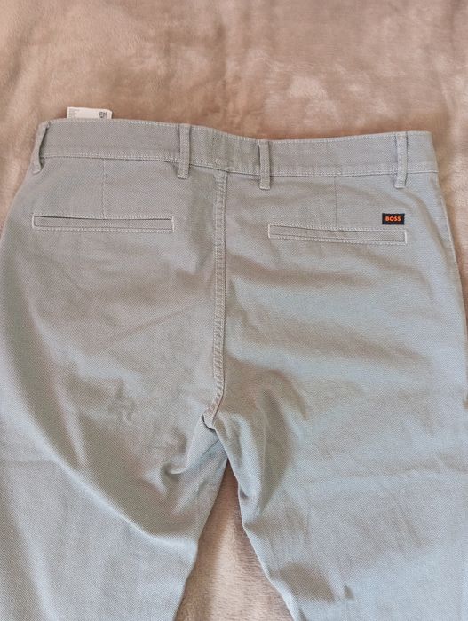 Pantaloni Boss Schino slim fit,Mărimea taliei 31,  piciorului 32