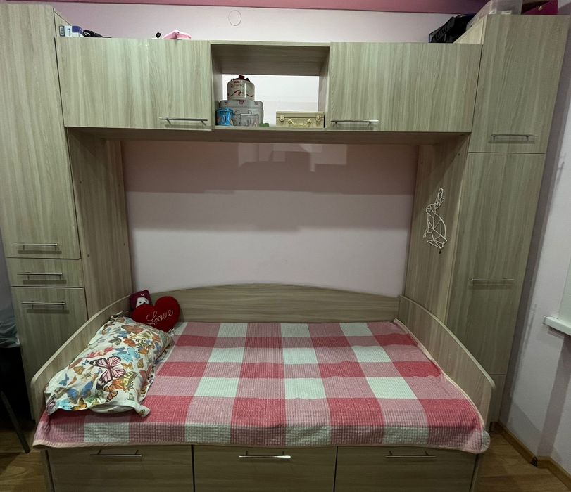 Гарнитур спальный