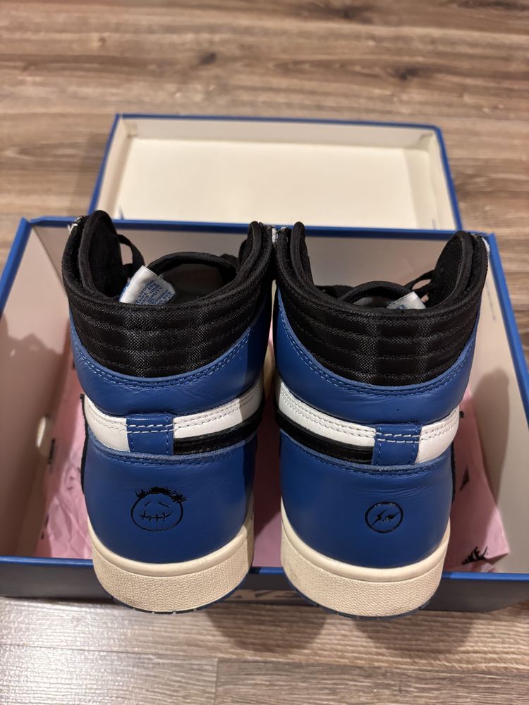 Jordan 1 Travis Scott x Fragment