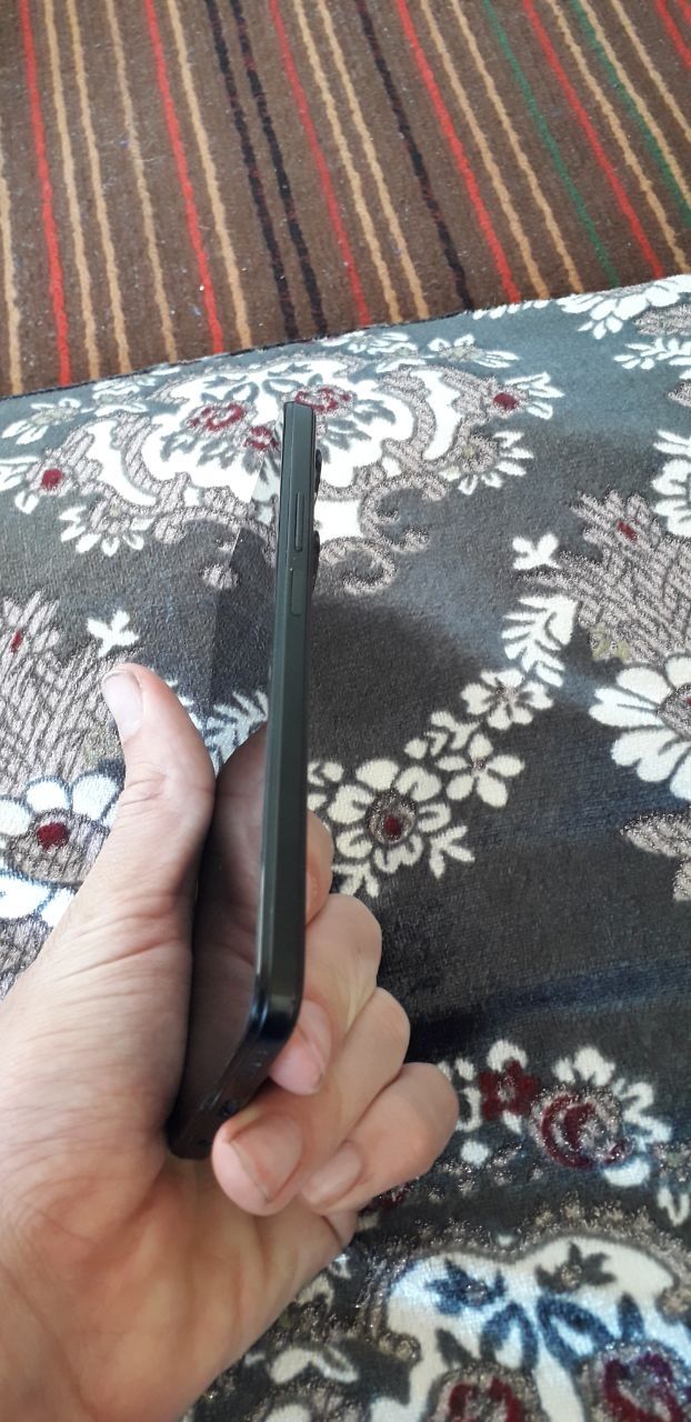 Honor X 7b. Halati yaxshi. Hali 1 yl bulamadi zaryadnk chexol beriladi