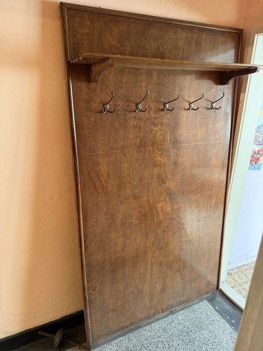 Стара закачалка мн запазена