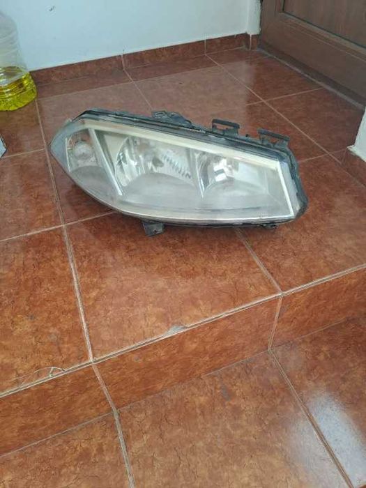 Far dreapta Renault Megane 2 an 2002-2005 original