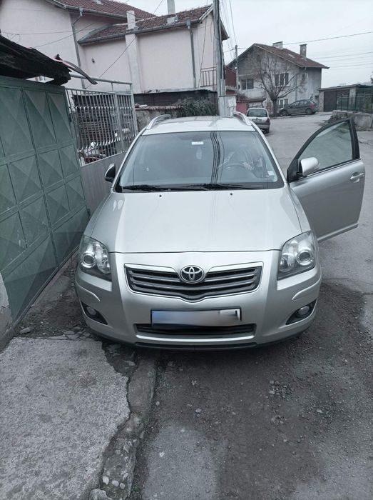 Toyota   Avensis