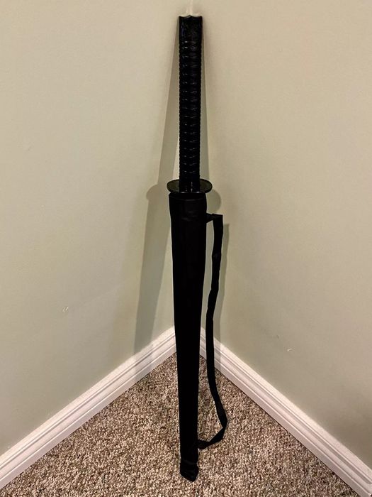 Umbrela tip sabie de samurai