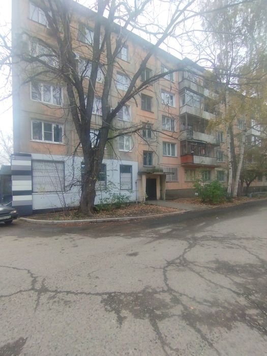 Продается 3-х на Михаэлиса