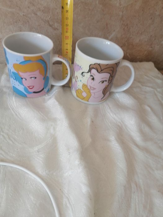 Нови порцеланови чаши за кафе, чай и сок - Принцеси, кока кола