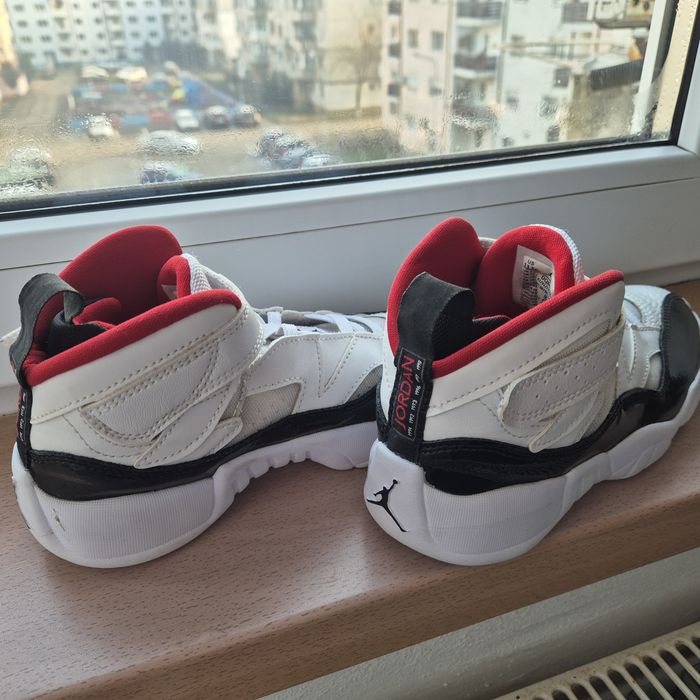 Se vand adidasi baietel..stare buna!