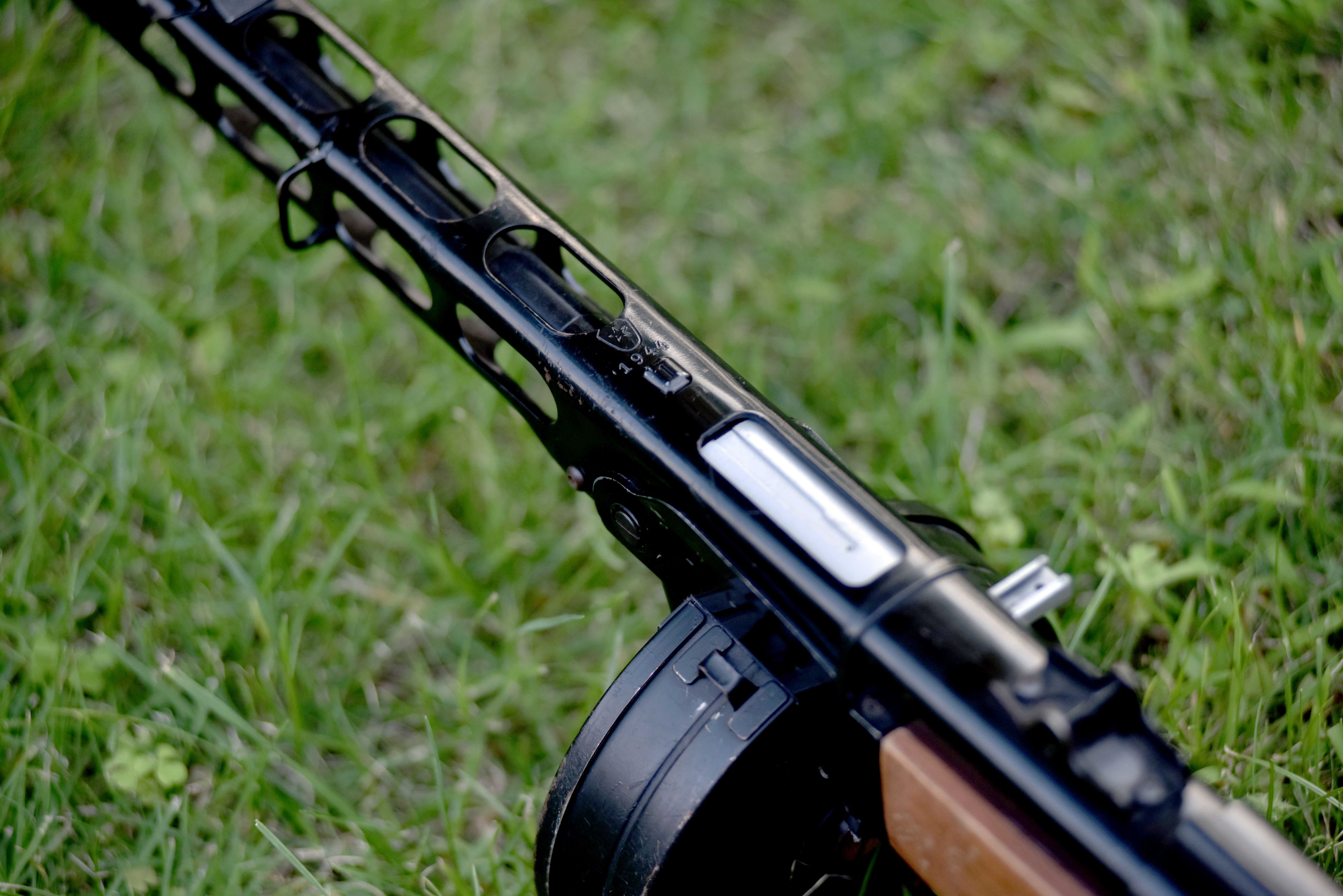 Replica / arma airsoft PPSH, de la S&T, metal + lemn