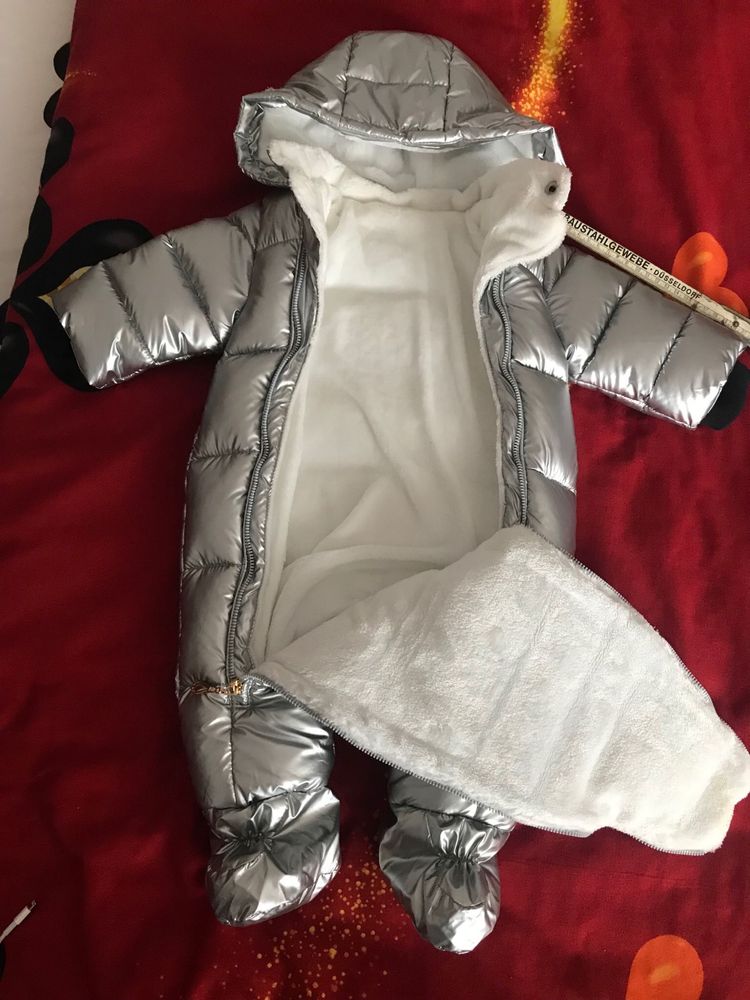 Combinezon bebe marimea pentru inaltime 62-66 de cm
