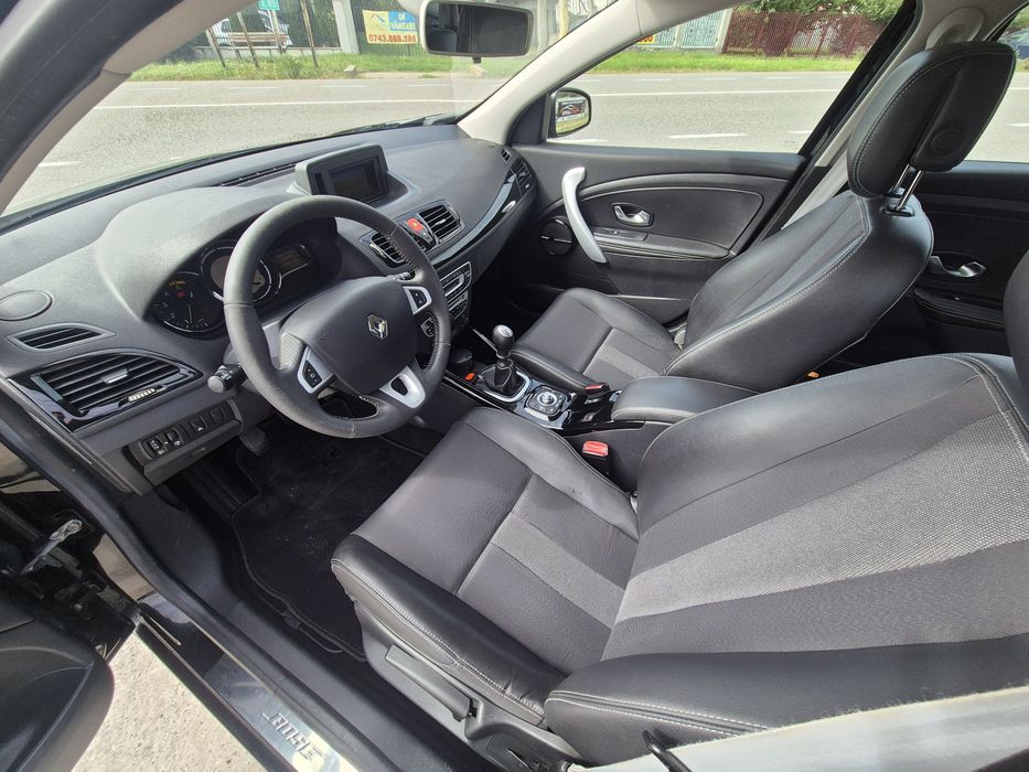 RENAULT MEGANE III 1.5 dCi BOSE EDITION  / 2011 / Euro 5 / Navogatie /