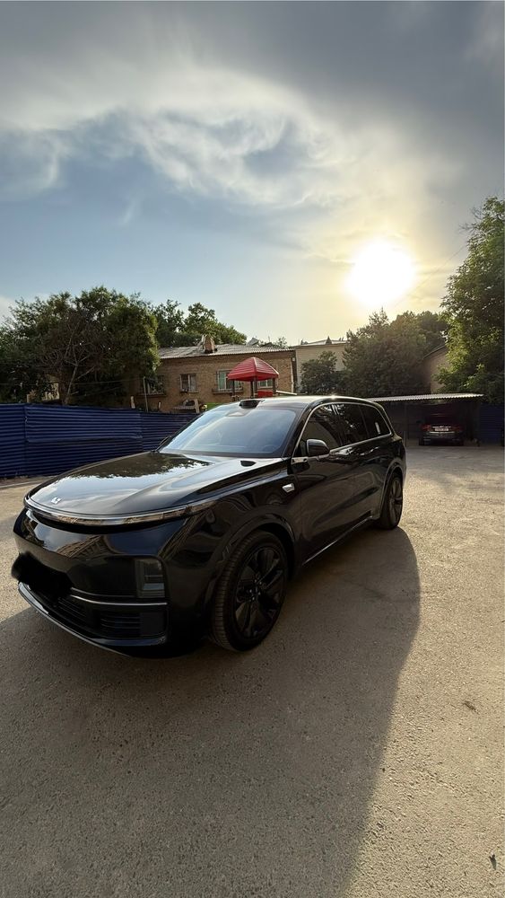 Продается машина Lixiang L9 ProMax