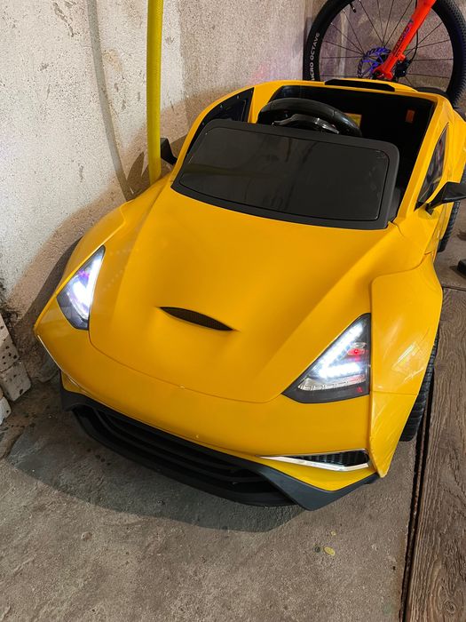 Детска кола с акумулатор