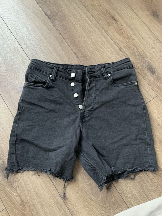 Подарявам дрехи размер М