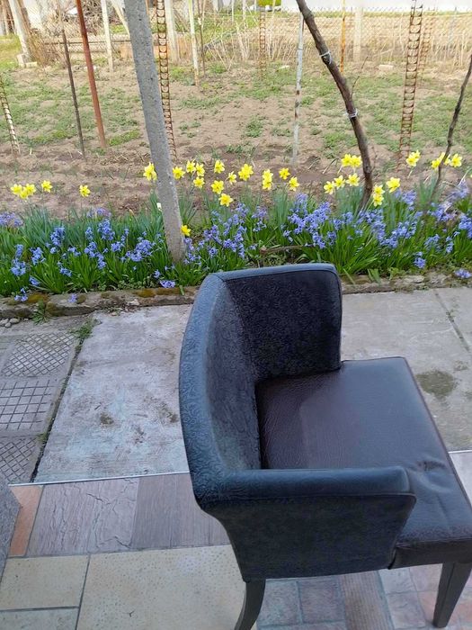 Маси и столове Теохаров