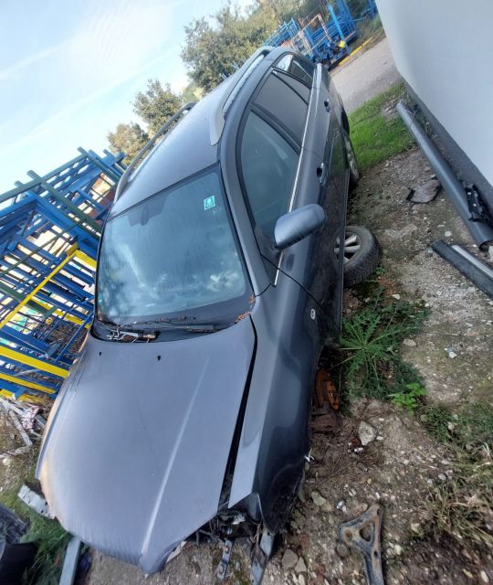 Clapeta acceleratie Toyota Avensis a 2-a generatie T25