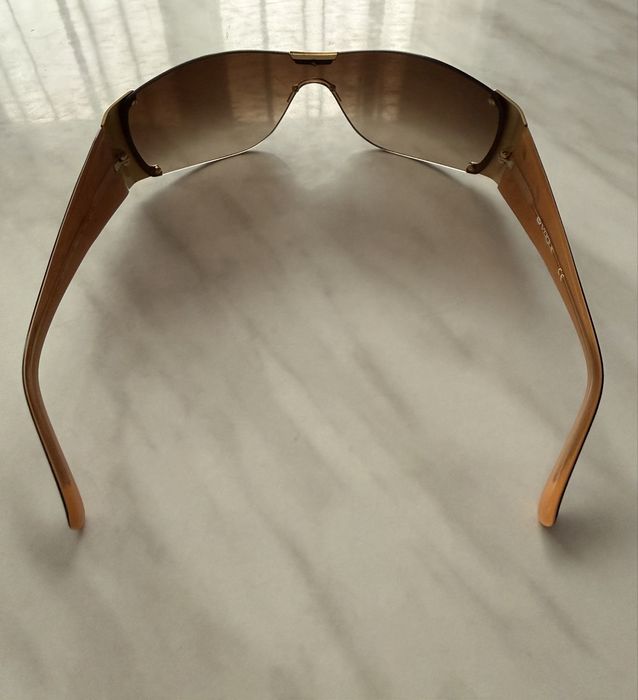 90 лева нови слънчеви очила на VOGUE