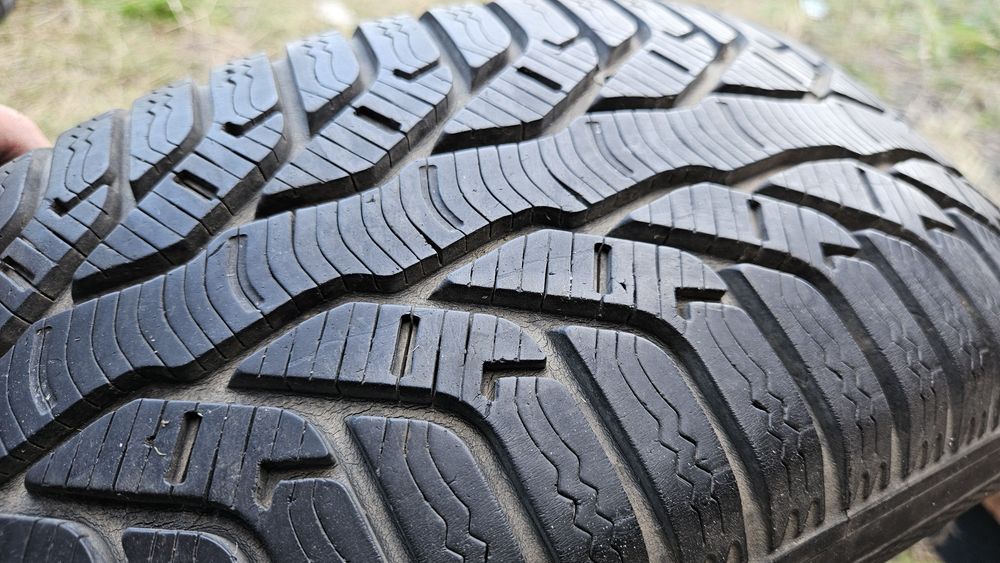 2бр гуми 195 65 15 клебер