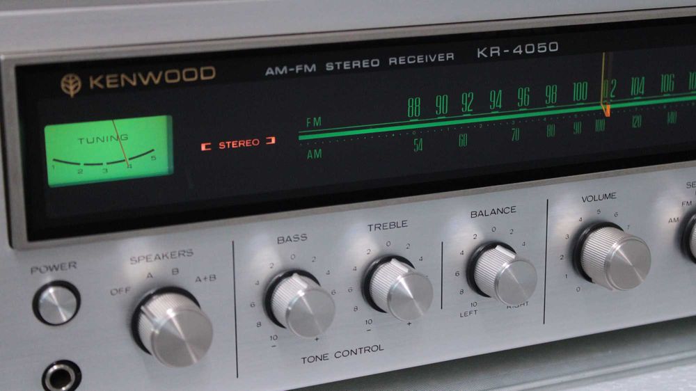 Statie/Amplificator/Tuner Kenwood KR-4050.